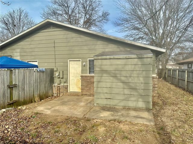 1909 Cypress Place A, Springdale, AR 72762