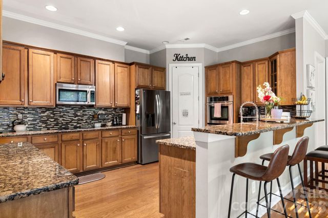 1334 Sarandon Drive, Matthews, NC 28104