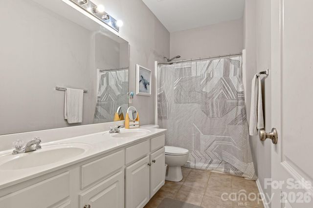 1334 Sarandon Drive, Matthews, NC 28104