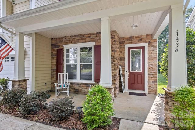 1334 Sarandon Drive, Matthews, NC 28104