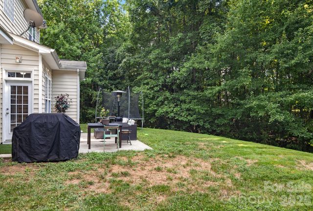 1334 Sarandon Drive, Matthews, NC 28104