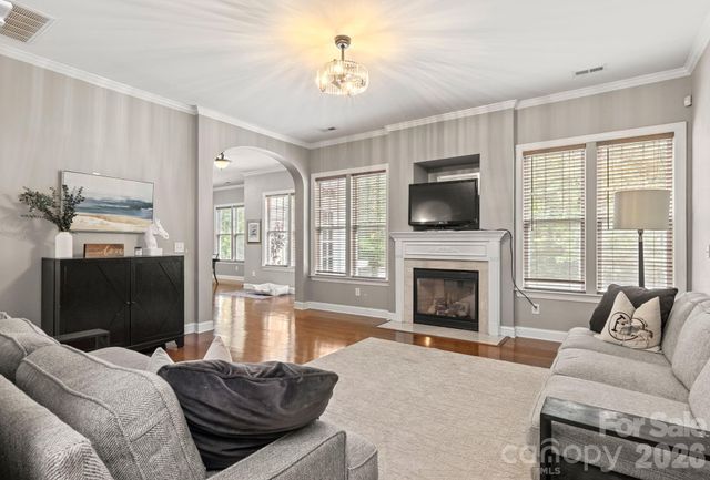 1334 Sarandon Drive, Matthews, NC 28104