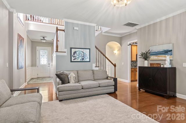 1334 Sarandon Drive, Matthews, NC 28104