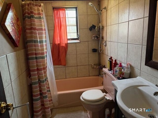 5 Treat Street 4A, West Haven, CT 06516