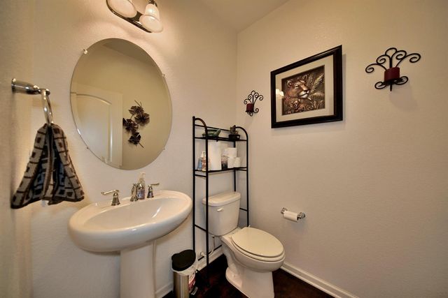 18607 Delta Ct, Lathrop, CA 95330
