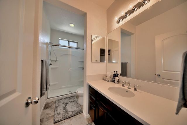 18607 Delta Ct, Lathrop, CA 95330