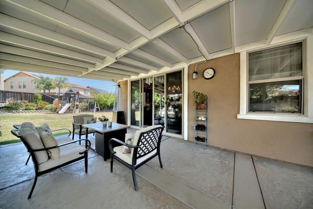 18607 Delta Ct, Lathrop, CA 95330