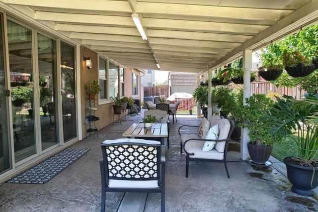 18607 Delta Ct, Lathrop, CA 95330