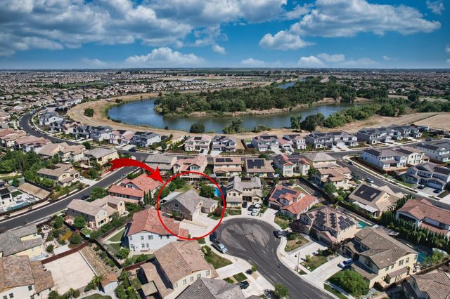 18607 Delta Ct, Lathrop, CA 95330