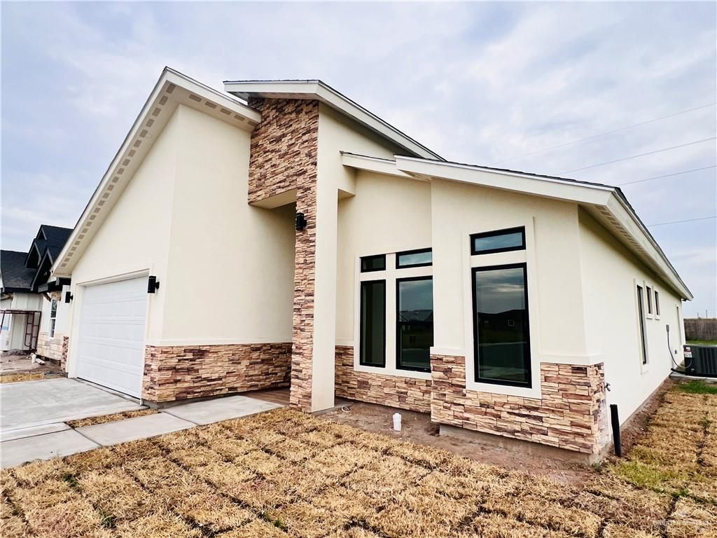 3412 Monte Cielo Drive, Weslaco, TX 78599