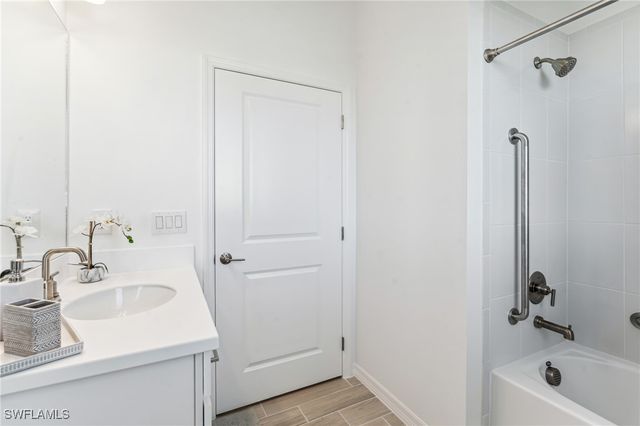 11801 Venetian Lagoon DR, Fort Myers, FL 33913