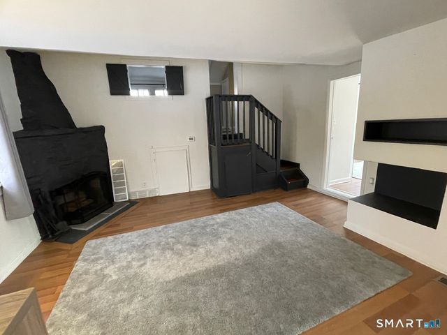 44 Roseville Road, Westport, CT 06880