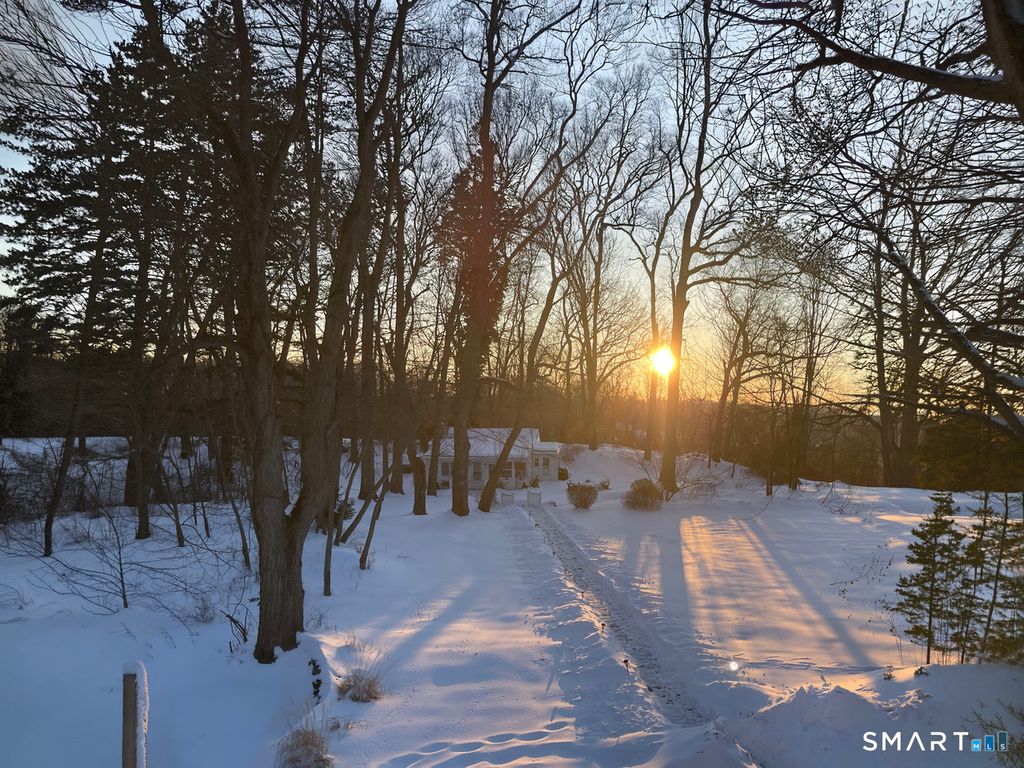 44 Roseville Road, Westport, CT 06880