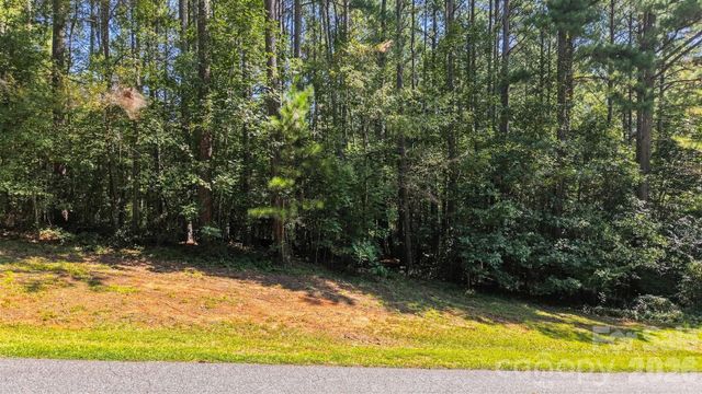 6048 Plantation Pointe Drive, Granite Falls, NC 28630