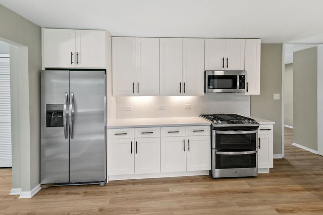 16400 Sherwood Drive, Orland Park, IL 60462