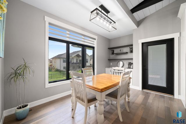 709 E Piping Rock Ln Lane, Sioux Falls, SD 57108