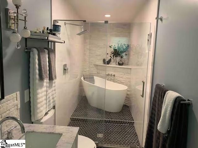 5 Aberdare Court, Greenville, SC 29615