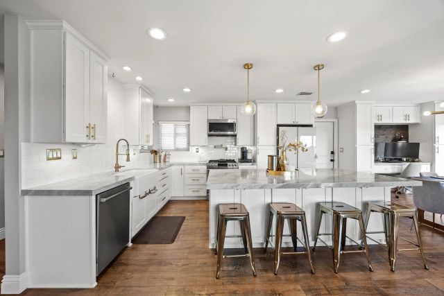 6951 Gordon, La Mesa, CA 91942