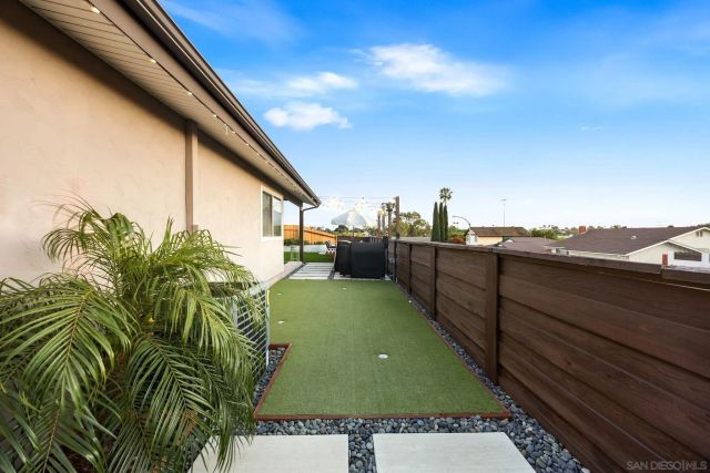 6951 Gordon, La Mesa, CA 91942