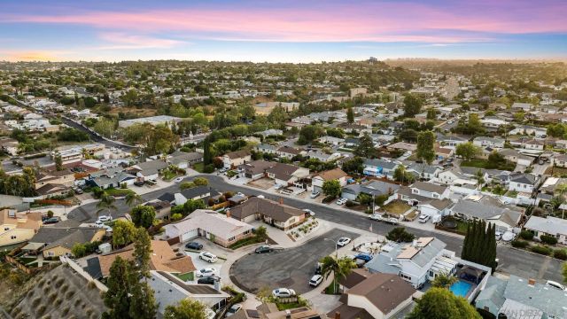 6951 Gordon, La Mesa, CA 91942