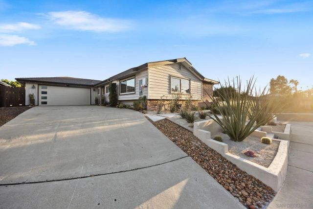 6951 Gordon, La Mesa, CA 91942