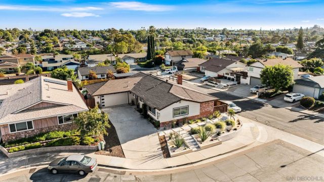 6951 Gordon, La Mesa, CA 91942