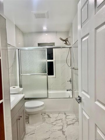 15 Potamac St., Yonkers, NY 10710