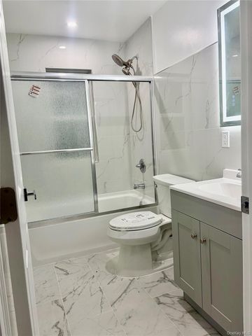 15 Potamac St., Yonkers, NY 10710