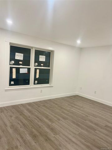 15 Potamac St., Yonkers, NY 10710