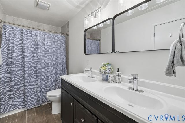 14207 Broad Oaks Ct, Midlothian, VA 23112