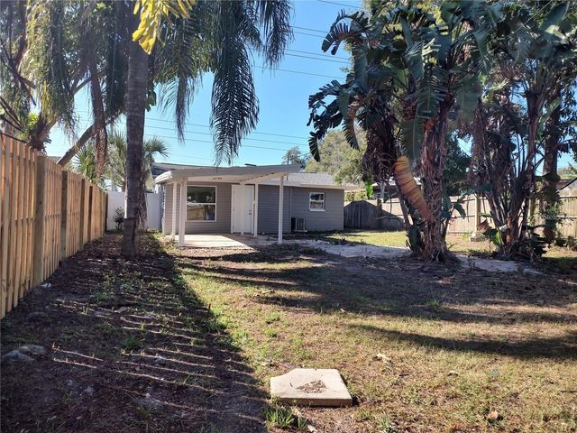 4637 12TH AVENUE N, St Petersburg, FL 33713