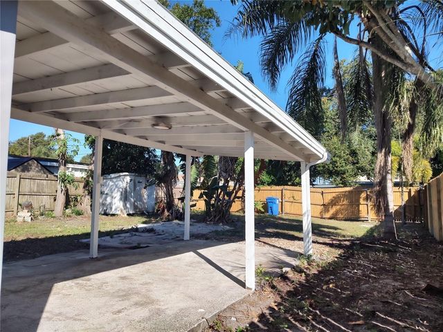 4637 12TH AVENUE N, St Petersburg, FL 33713