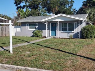 4637 12TH AVENUE N, St Petersburg, FL 33713