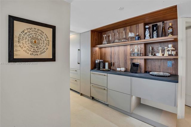 16485 Collins Ave 431, Sunny Isles Beach, FL 33160