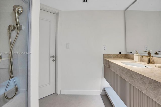 16485 Collins Ave 431, Sunny Isles Beach, FL 33160