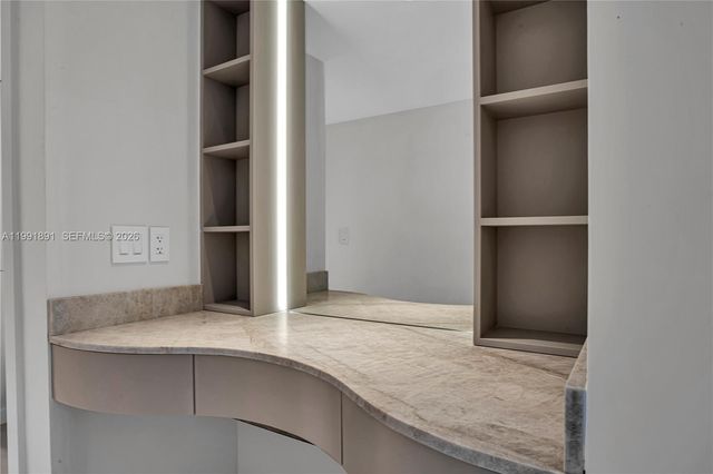 16485 Collins Ave 431, Sunny Isles Beach, FL 33160