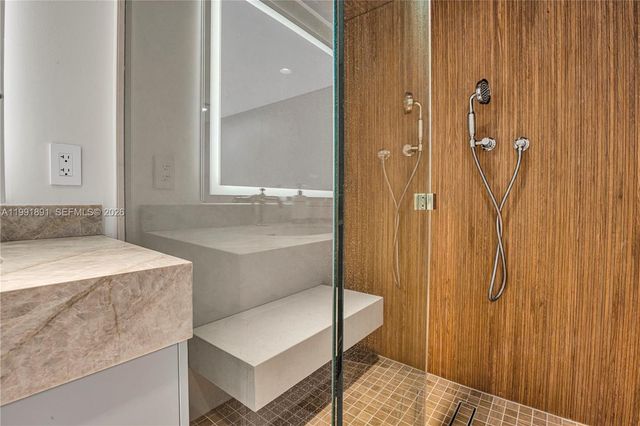 16485 Collins Ave 431, Sunny Isles Beach, FL 33160