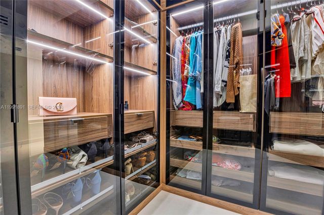 16485 Collins Ave 431, Sunny Isles Beach, FL 33160