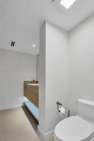 16485 Collins Ave 431, Sunny Isles Beach, FL 33160