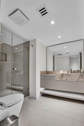 16485 Collins Ave 431, Sunny Isles Beach, FL 33160