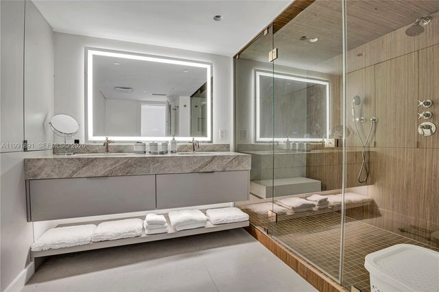 16485 Collins Ave 431, Sunny Isles Beach, FL 33160