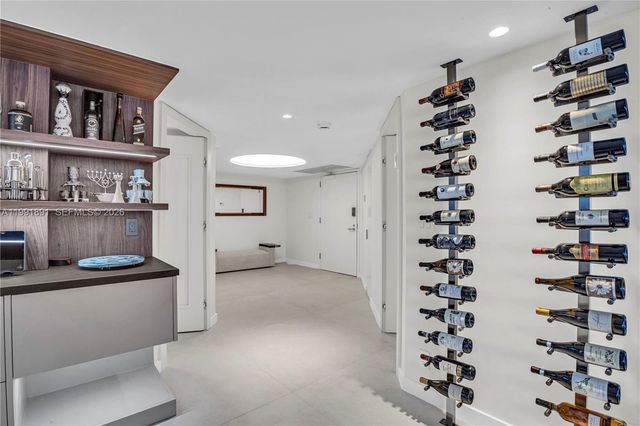 16485 Collins Ave 431, Sunny Isles Beach, FL 33160