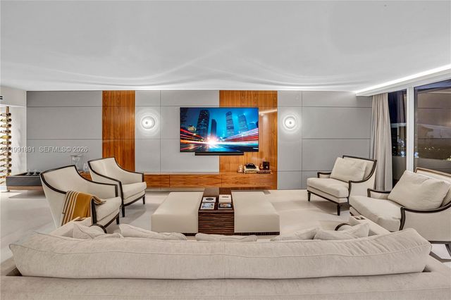 16485 Collins Ave 431, Sunny Isles Beach, FL 33160