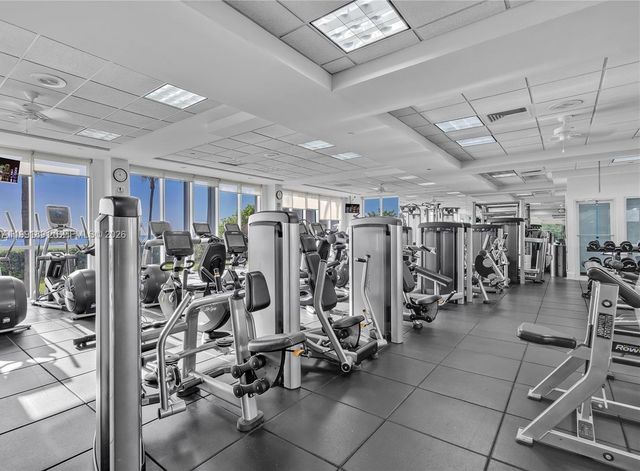 16485 Collins Ave 431, Sunny Isles Beach, FL 33160