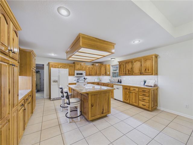 8 Benwick Lane, Bella Vista, AR 72714