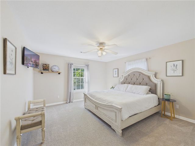 8 Benwick Lane, Bella Vista, AR 72714