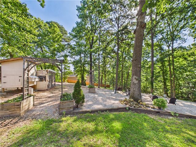 8 Benwick Lane, Bella Vista, AR 72714