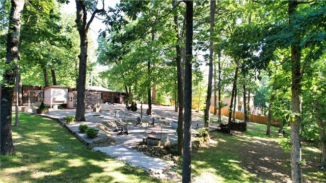 8 Benwick Lane, Bella Vista, AR 72714