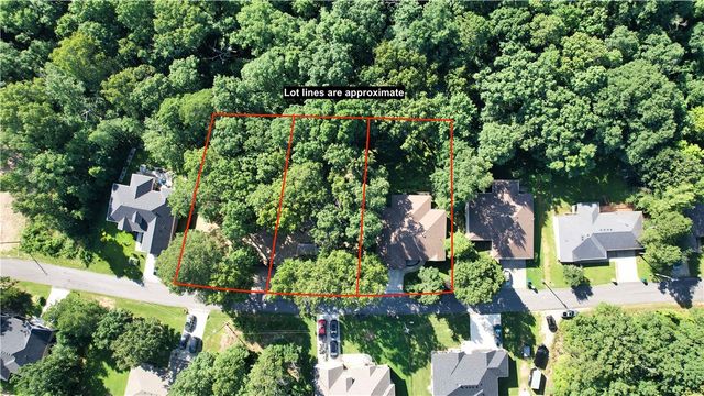 8 Benwick Lane, Bella Vista, AR 72714