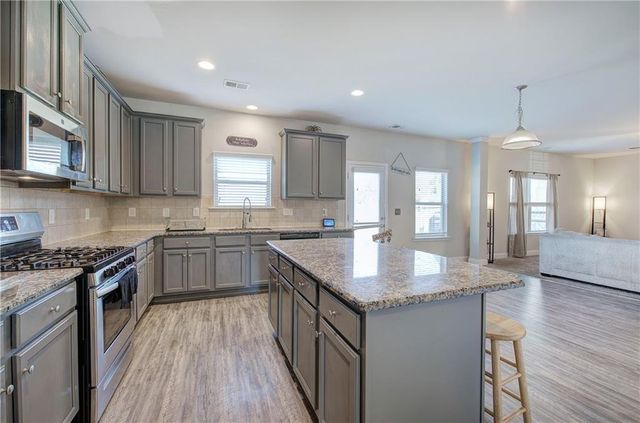 41 Darby Lane, Adairsville, GA 30103